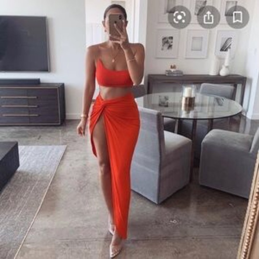 Jluxlable Orange Samaria Twisted Skirt